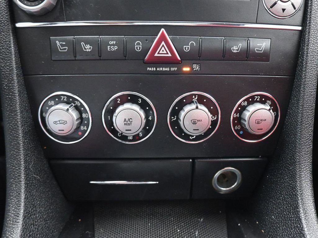 Used 2009 Mercedes-Benz SLK 350 image 18