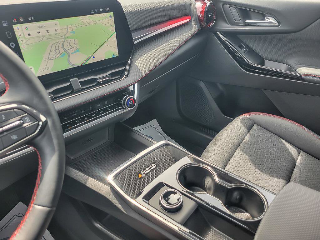 Certified 2025 Chevrolet Equinox RS FWD image 19