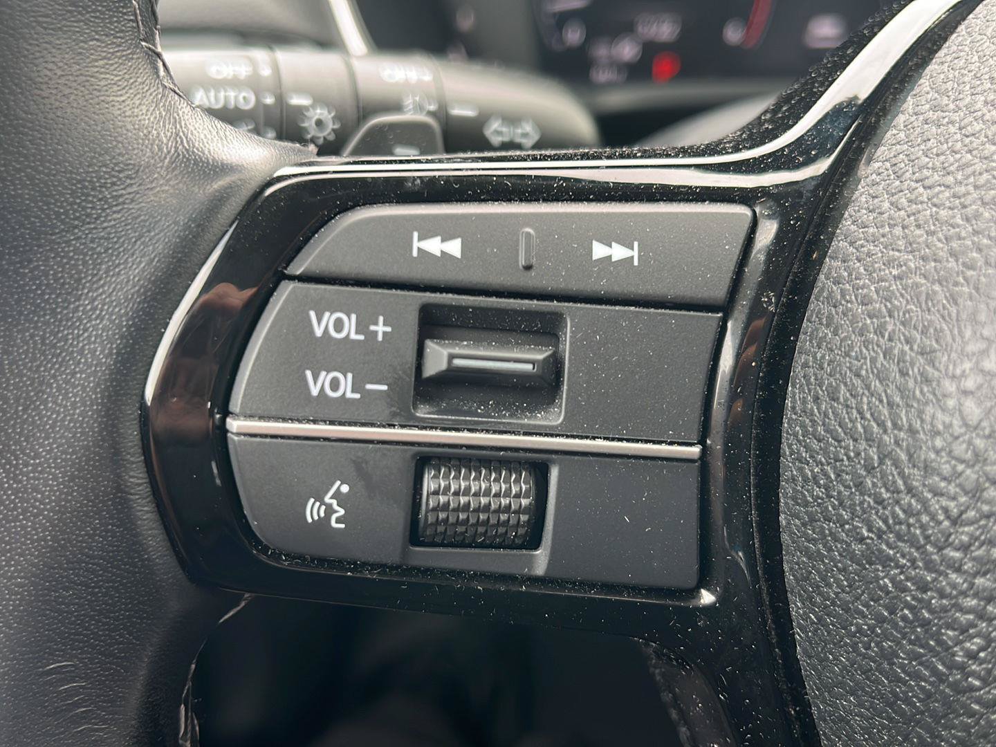 Certified 2024 Honda Civic Touring image 10