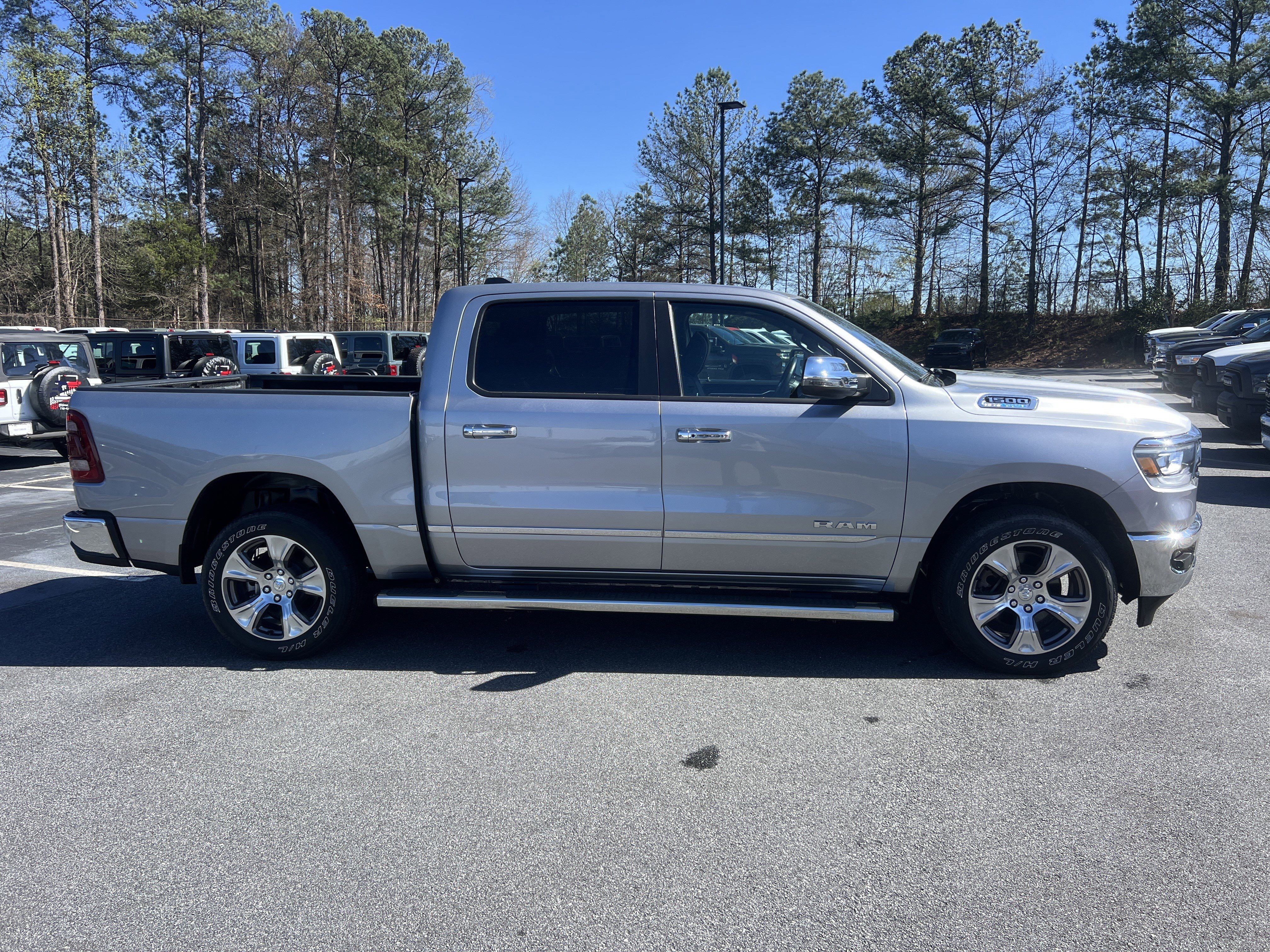 Used 2023 RAM 1500 Laramie AWD/4WD image 9