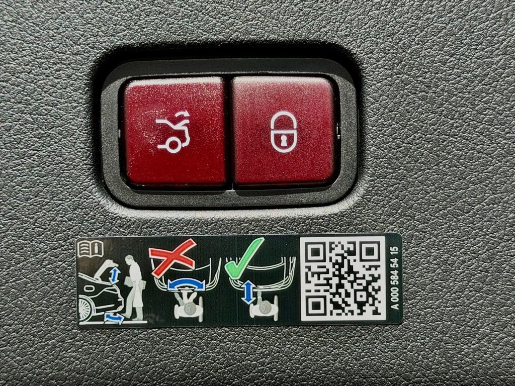 Used 2025 Mercedes-Benz CLE 53 AMG 4MATIC Coupe image 14