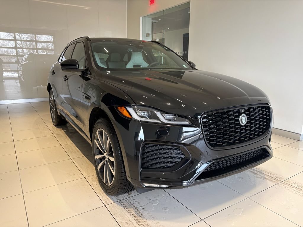 New 2026 Jaguar F-PACE R-Dynamic S AWD/4WD image 2