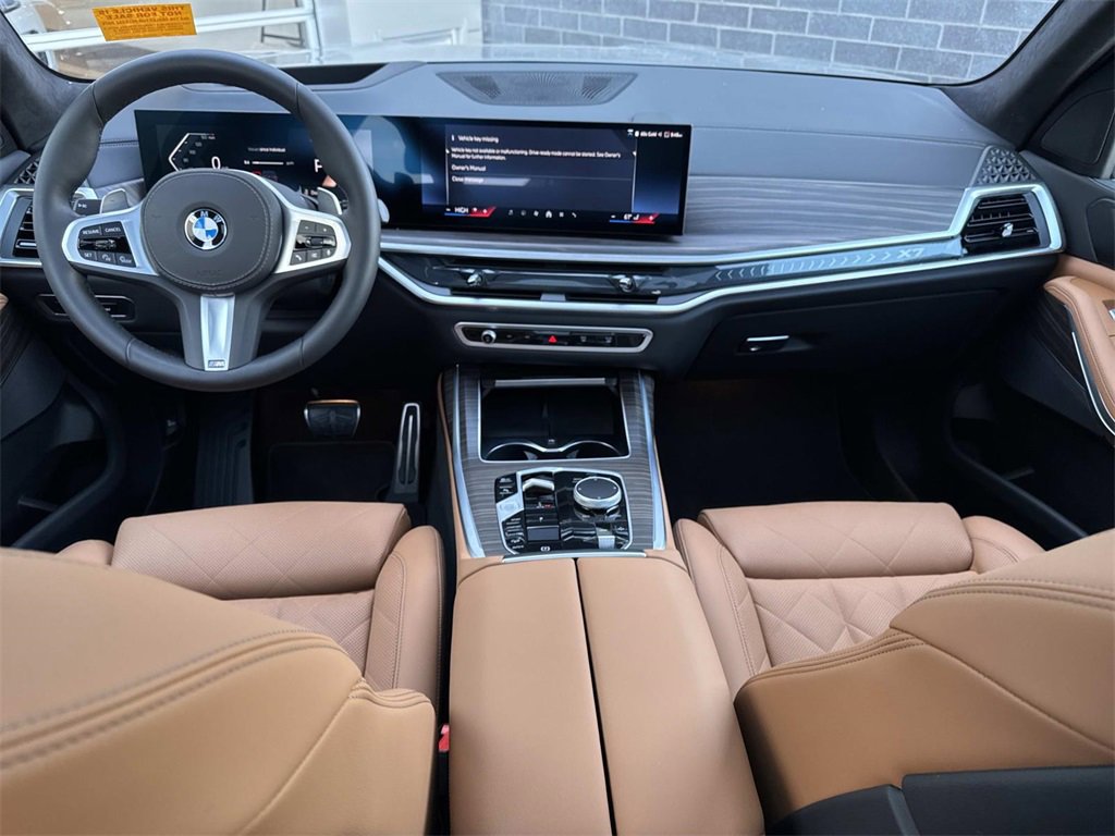 Used 2025 BMW X7 xDrive40i w/ M Sport Package image 21