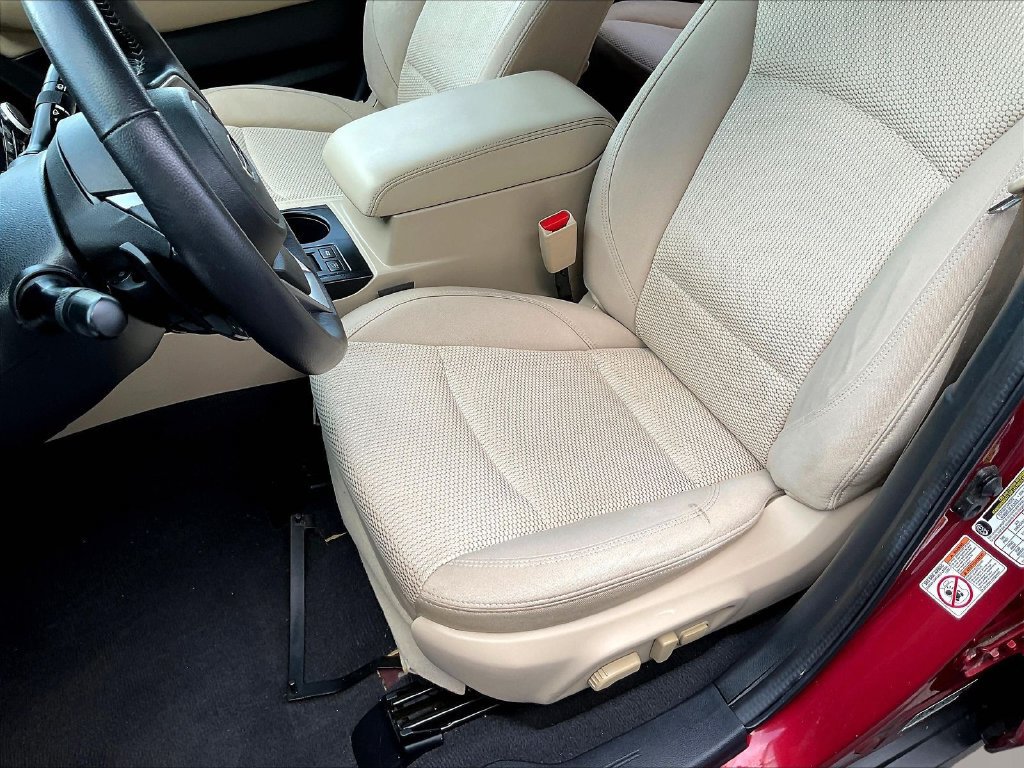 Used 2019 Subaru Outback 2.5i Premium AWD/4WD image 21