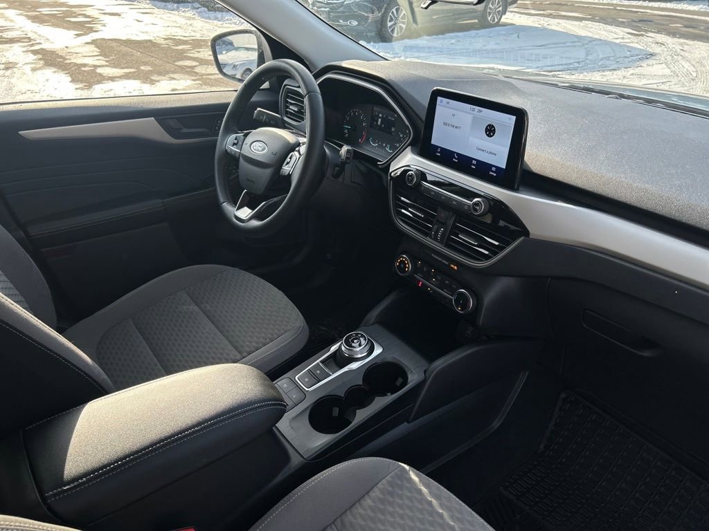 Used 2022 Ford Escape SE w/ Cold Weather Package image 14