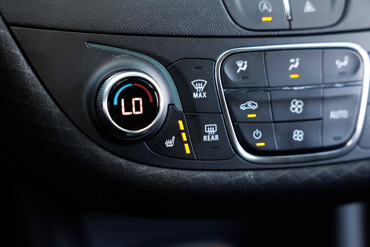 Used 2024 Chevrolet Malibu LT FWD image 34