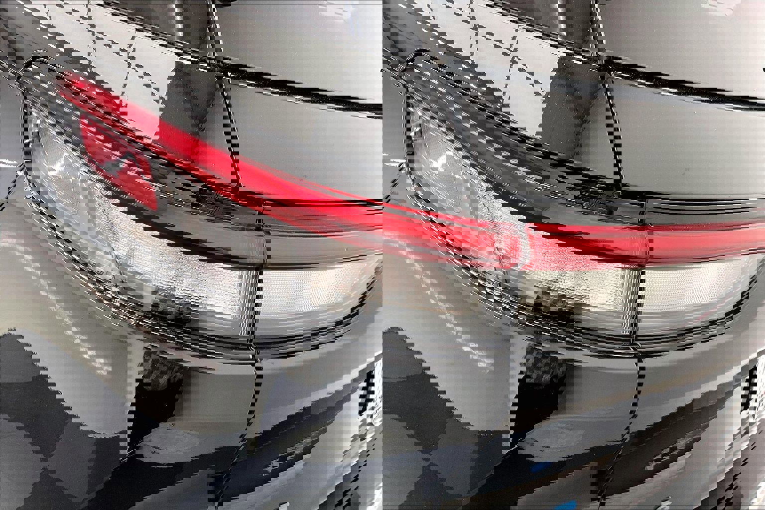 Used 2022 Jeep Grand Cherokee Summit w/ Advanced Protech Group IV AWD/4WD image 29