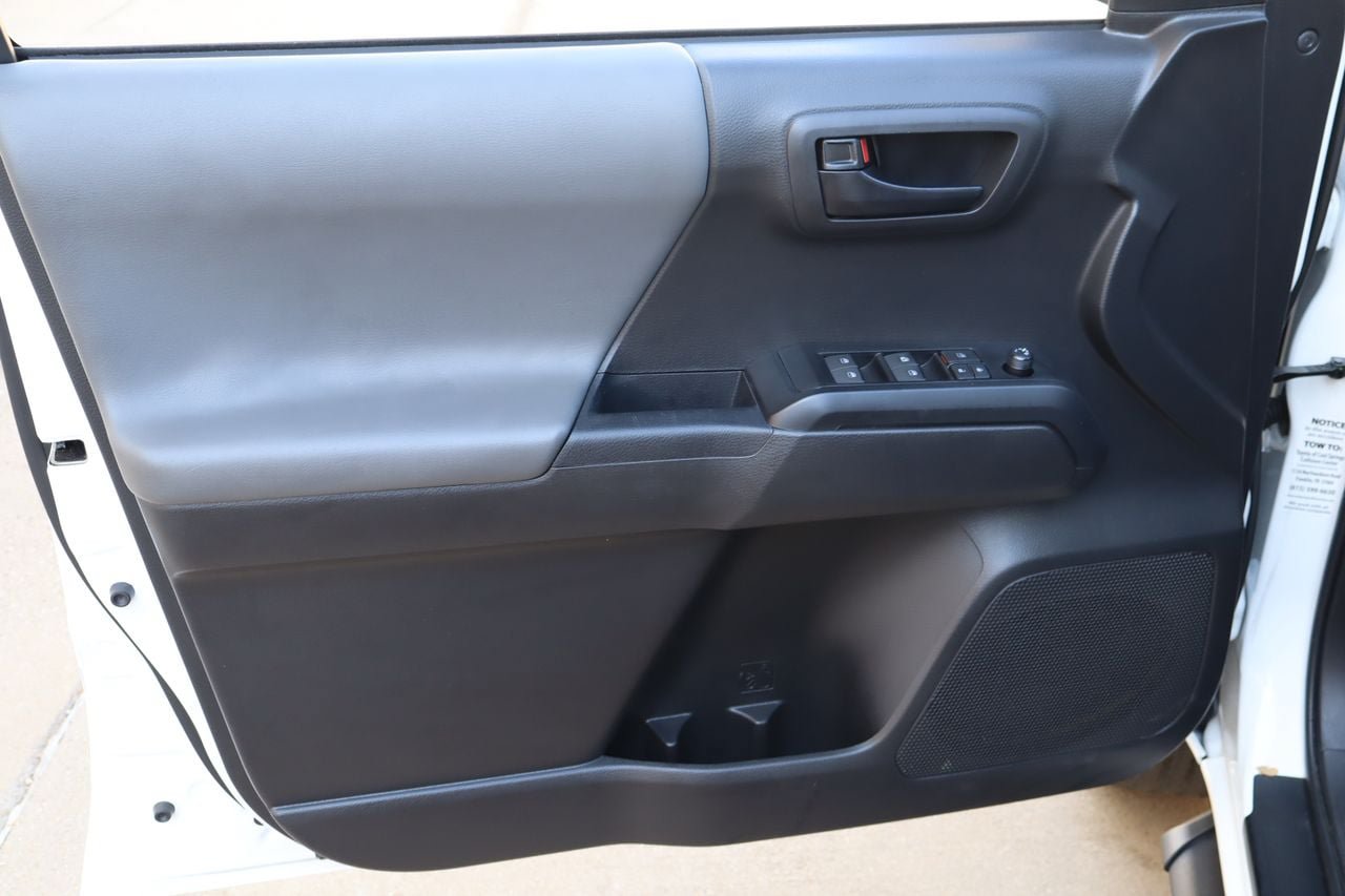 Used 2023 Toyota Tacoma SR AWD/4WD image 16