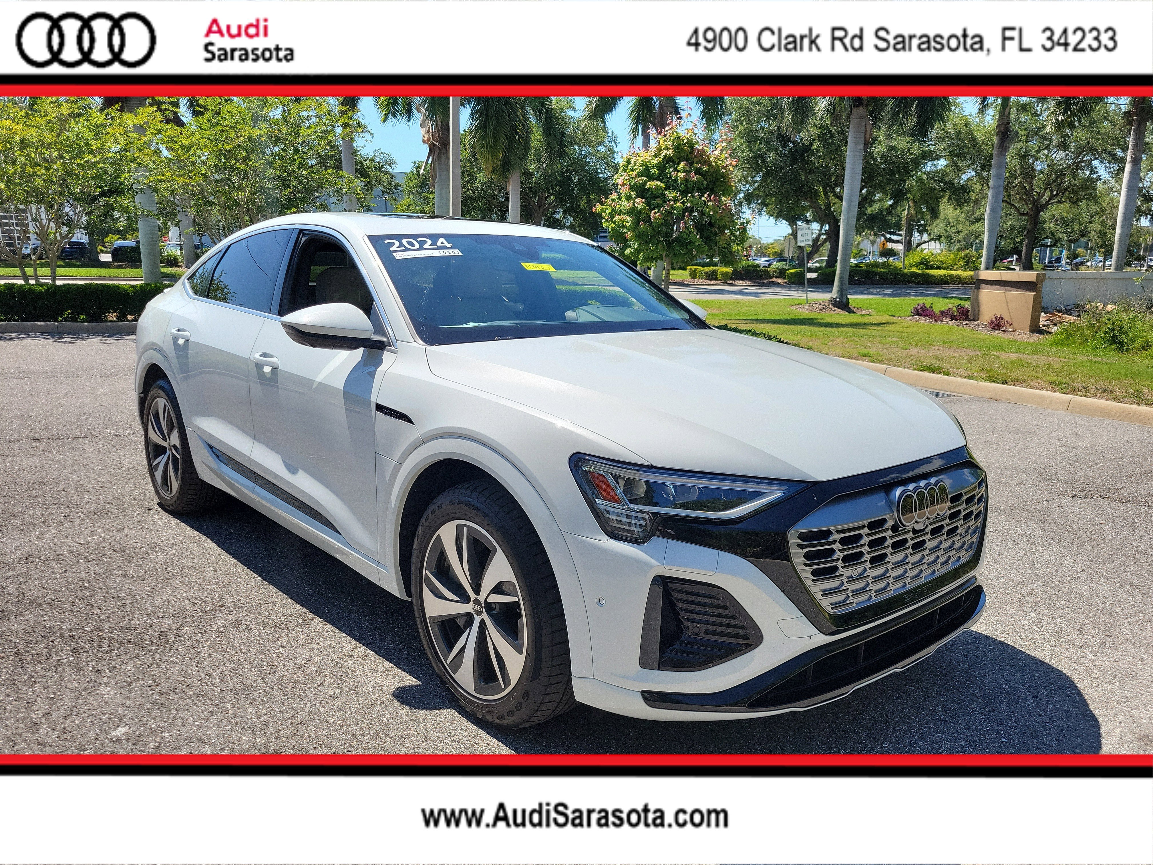 Used 2024 Audi Q8 e-tron Premium Plus w/ Premium Plus Package AWD/4WD image 1
