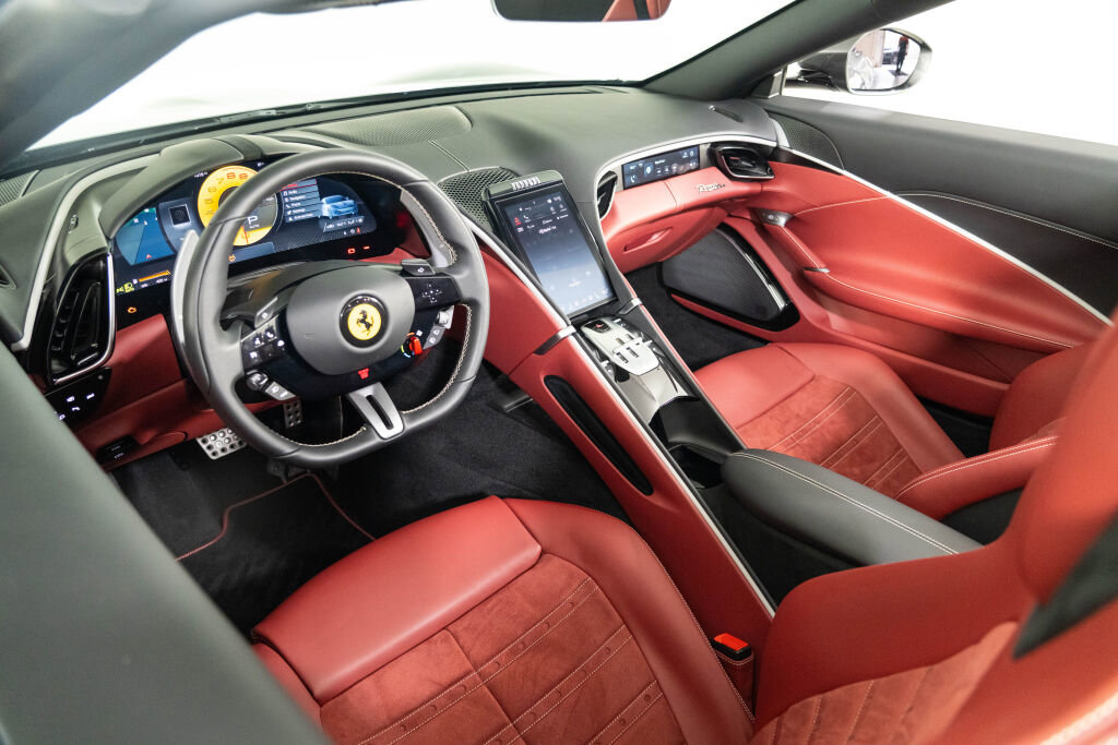 Used 2025 Ferrari Roma Spider image 38