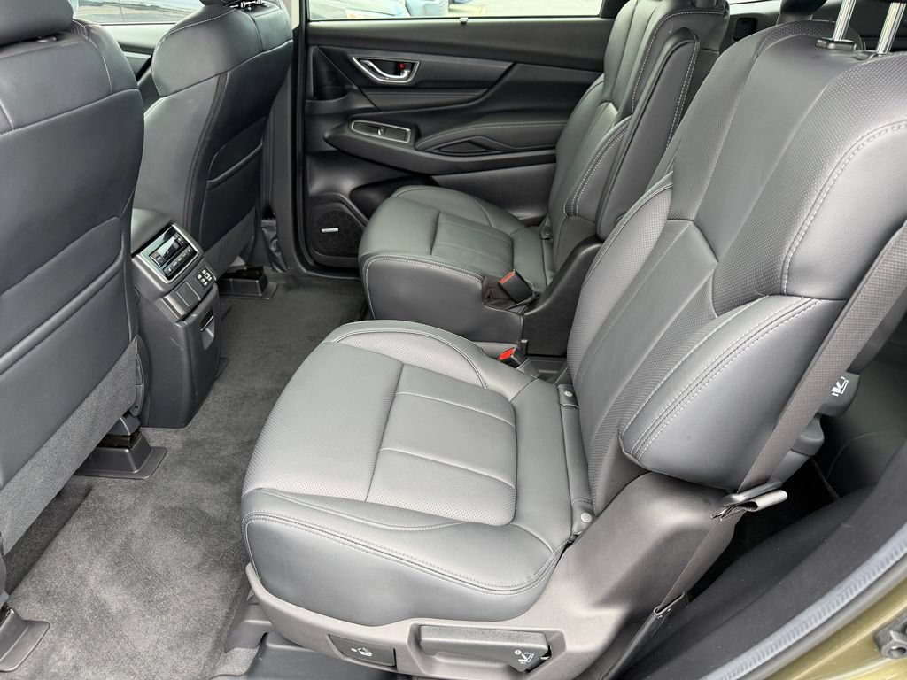 Used 2025 Subaru Ascent Limited AWD/4WD image 21