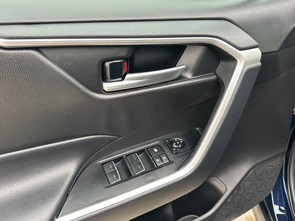 Certified 2025 Toyota RAV4 XLE image 18