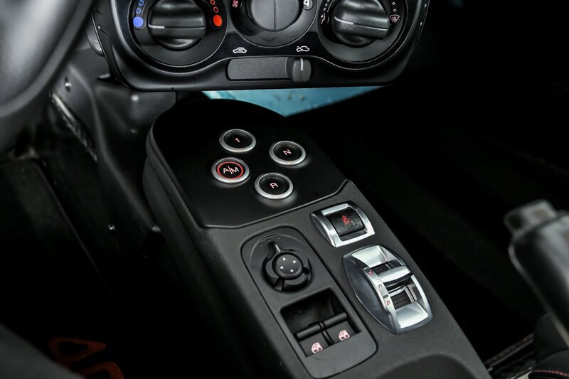 Used 2015 Alfa Romeo 4C Coupe w/ Leather Interior Group RWD image 33