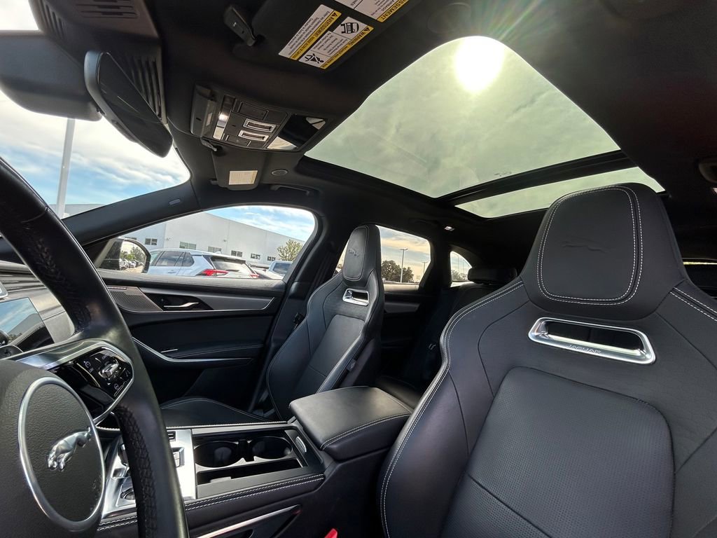 Used 2024 Jaguar F-PACE R-Dynamic S image 13