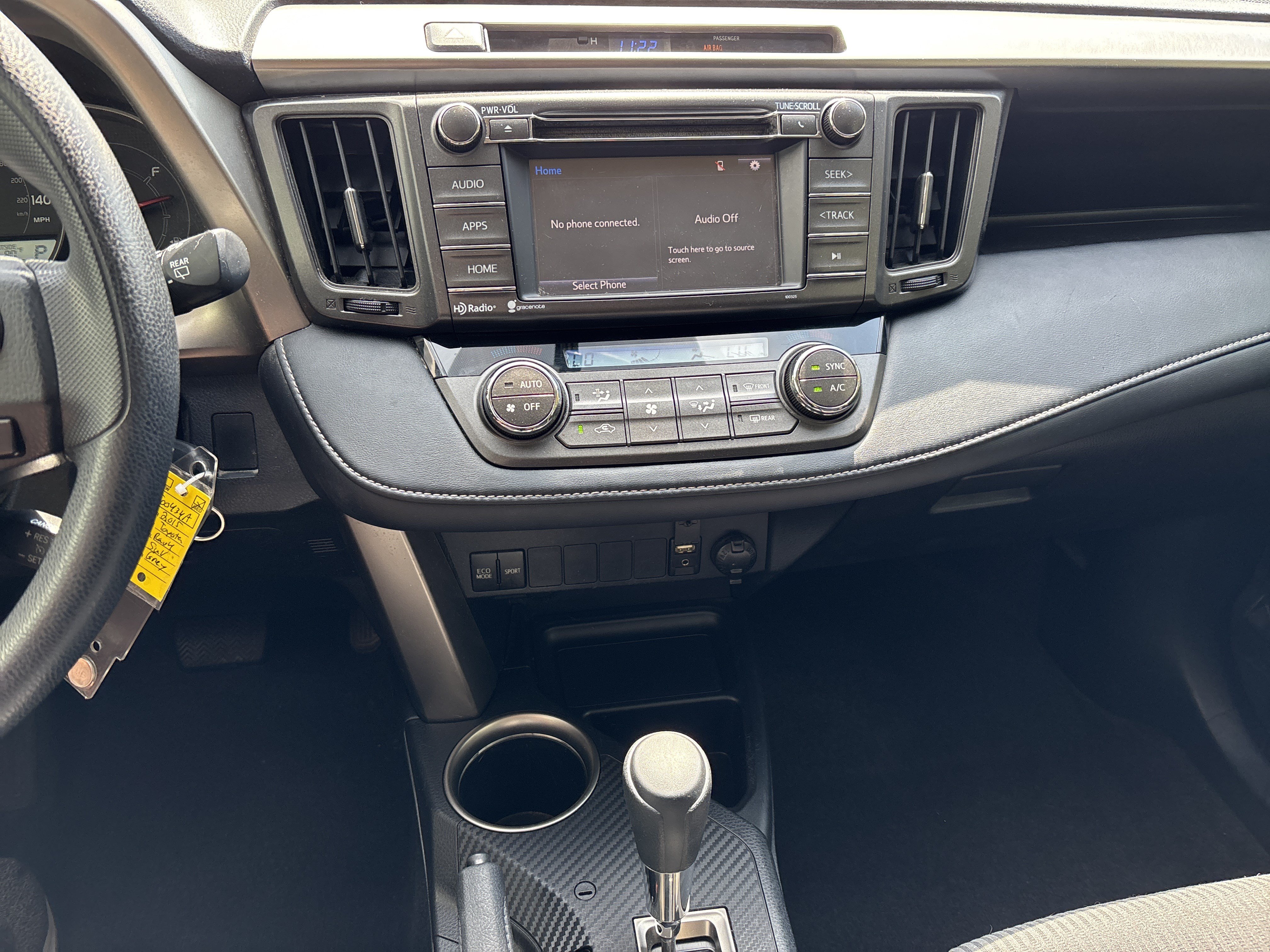 Used 2015 Toyota RAV4 XLE FWD image 23