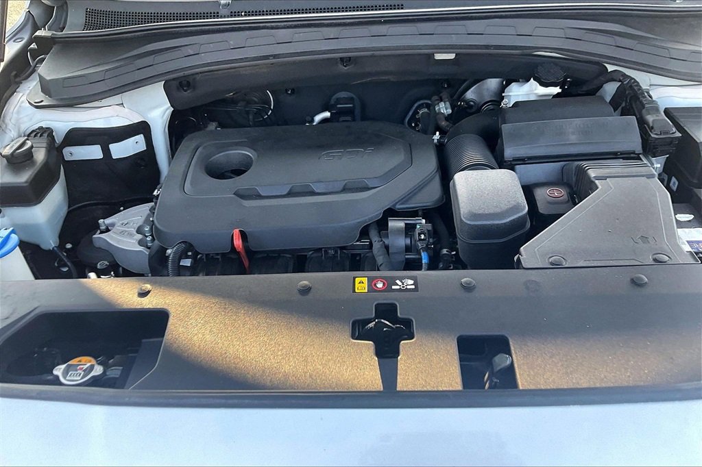 Used 2019 Hyundai Santa Fe SEL image 9