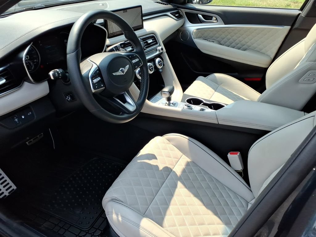 Used 2022 Genesis G70 3.3T w/ Sport Prestige Package AWD/4WD image 15