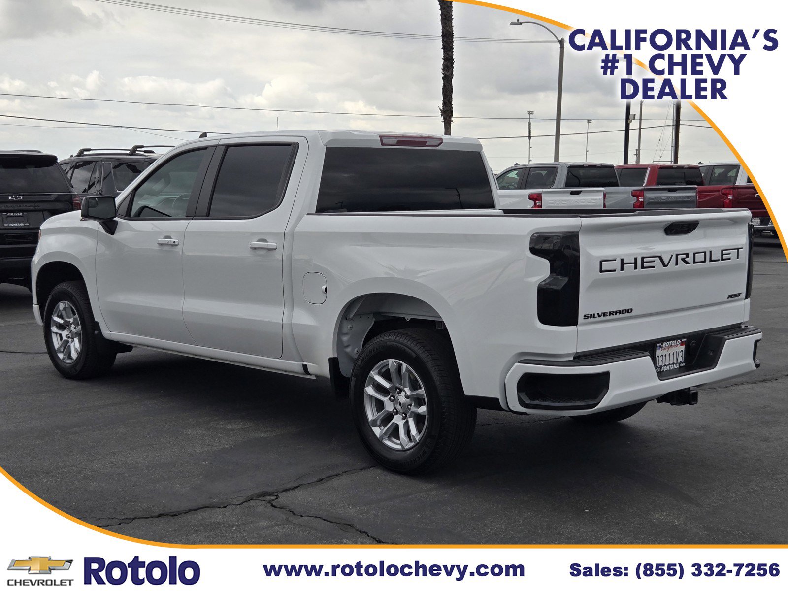 Used 2023 Chevrolet Silverado 1500 RST w/ LPO, Dark Essentials Package image 5