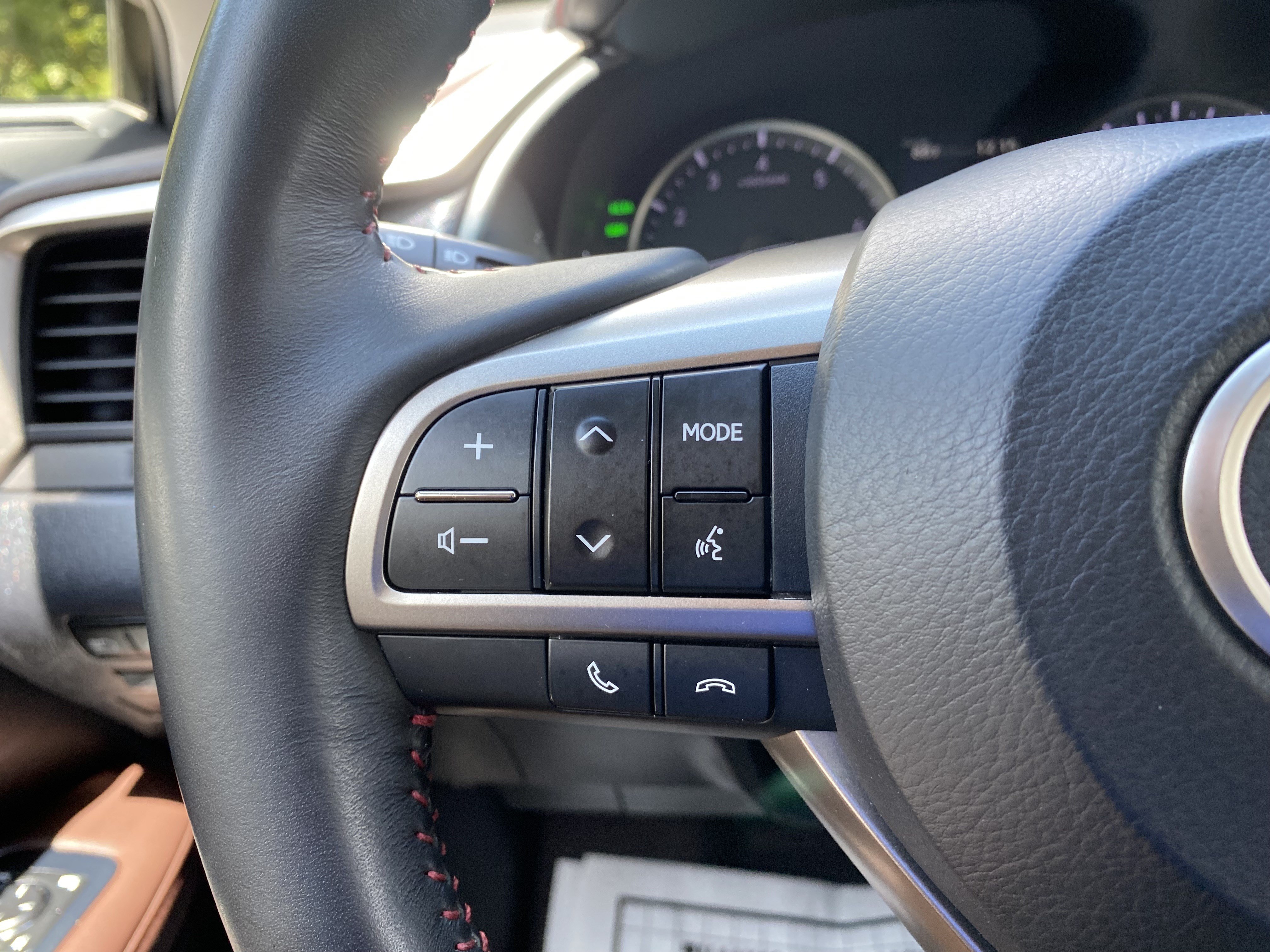 Used 2019 Lexus RX 350L FWD image 19