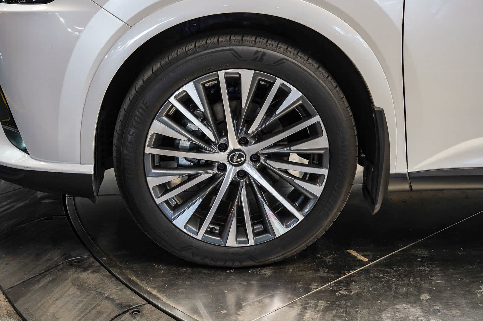 Used 2025 Lexus RX 350 Premium Plus FWD image 9