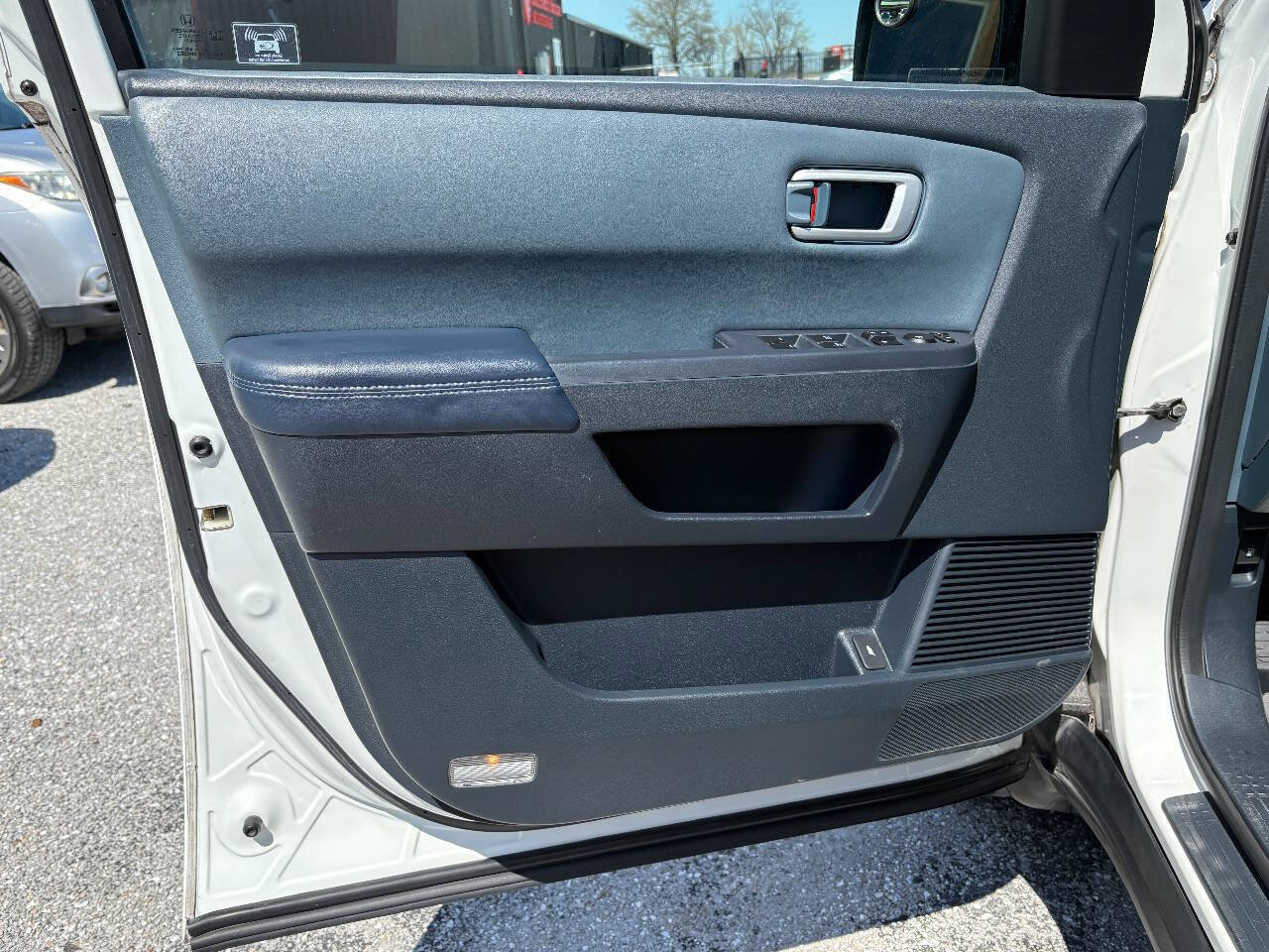 Used 2009 Honda Pilot EX-L image 16