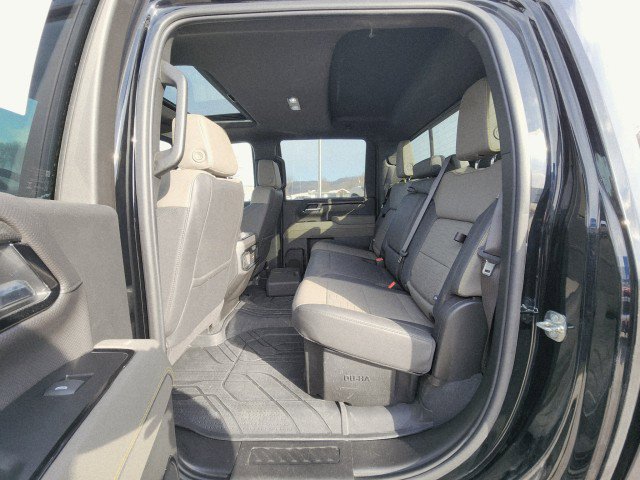 Used 2025 Chevrolet Silverado 2500 ZR2 w/ Technology Package image 23