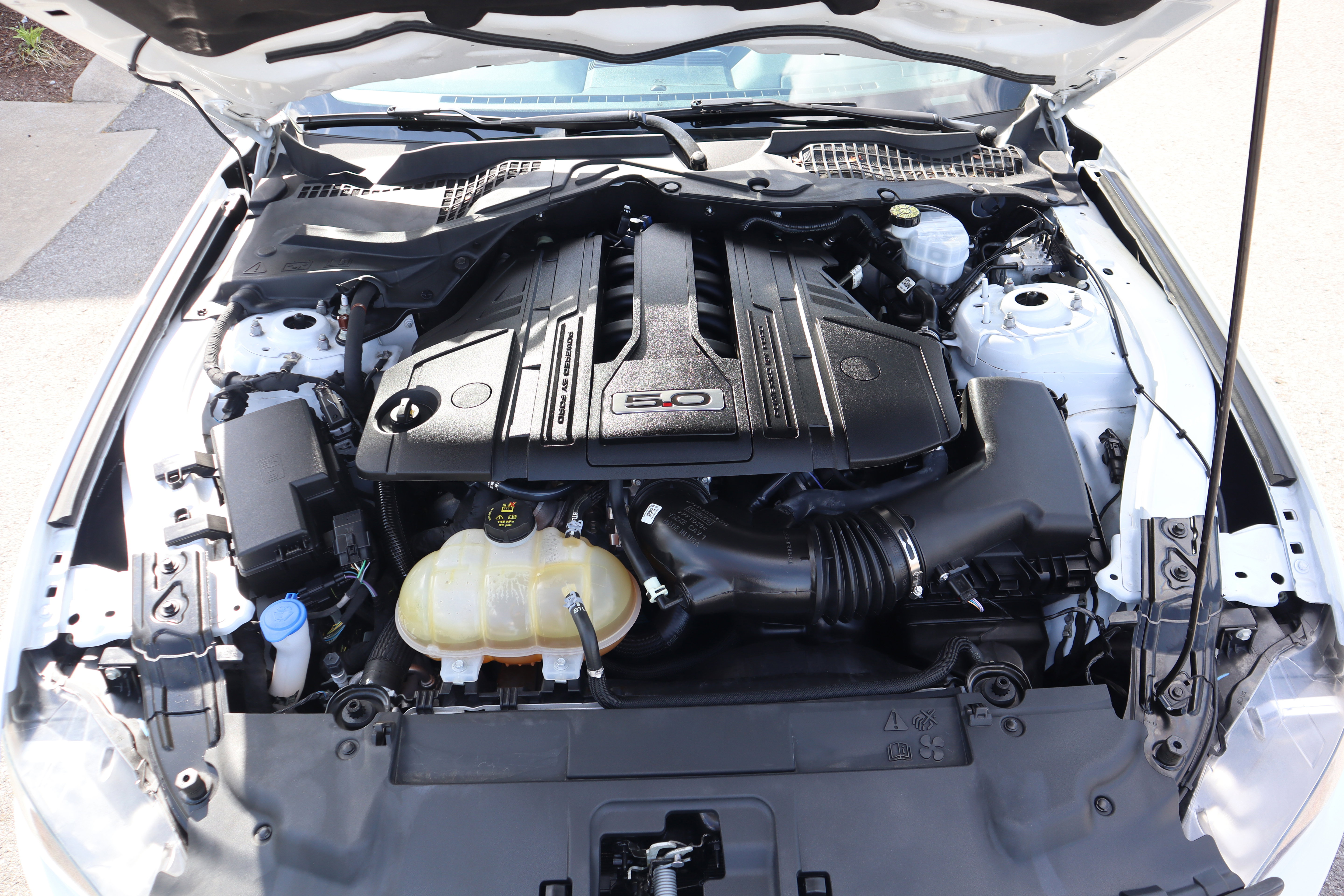 Used 2022 Ford Mustang GT Premium w/ Equipment Group 401A RWD image 34