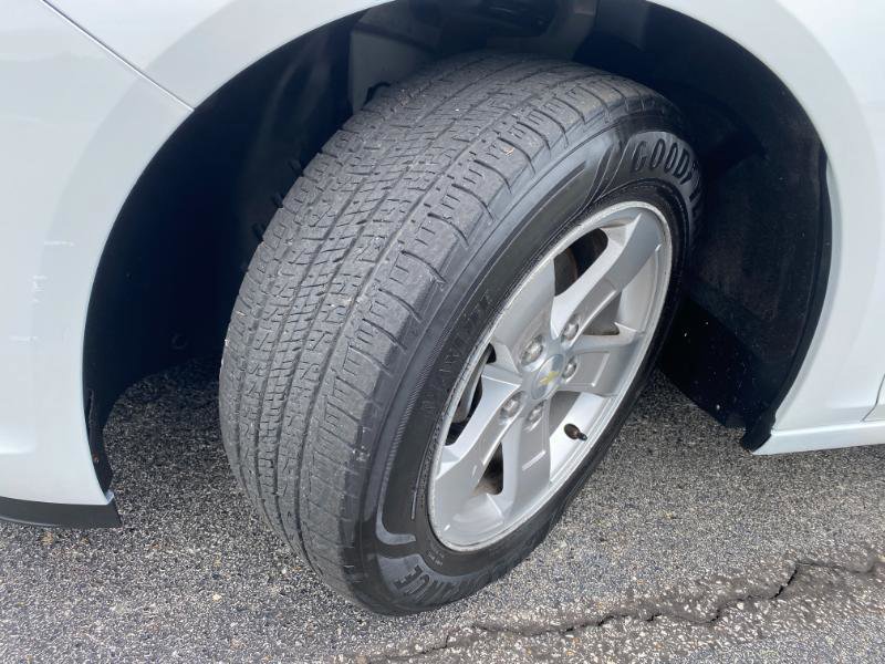 Used 2013 Chevrolet Malibu LS FWD image 11