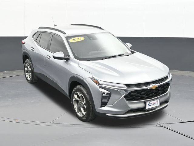 Used 2024 Chevrolet Trax LT w/ Driver Confidence Package FWD image 68
