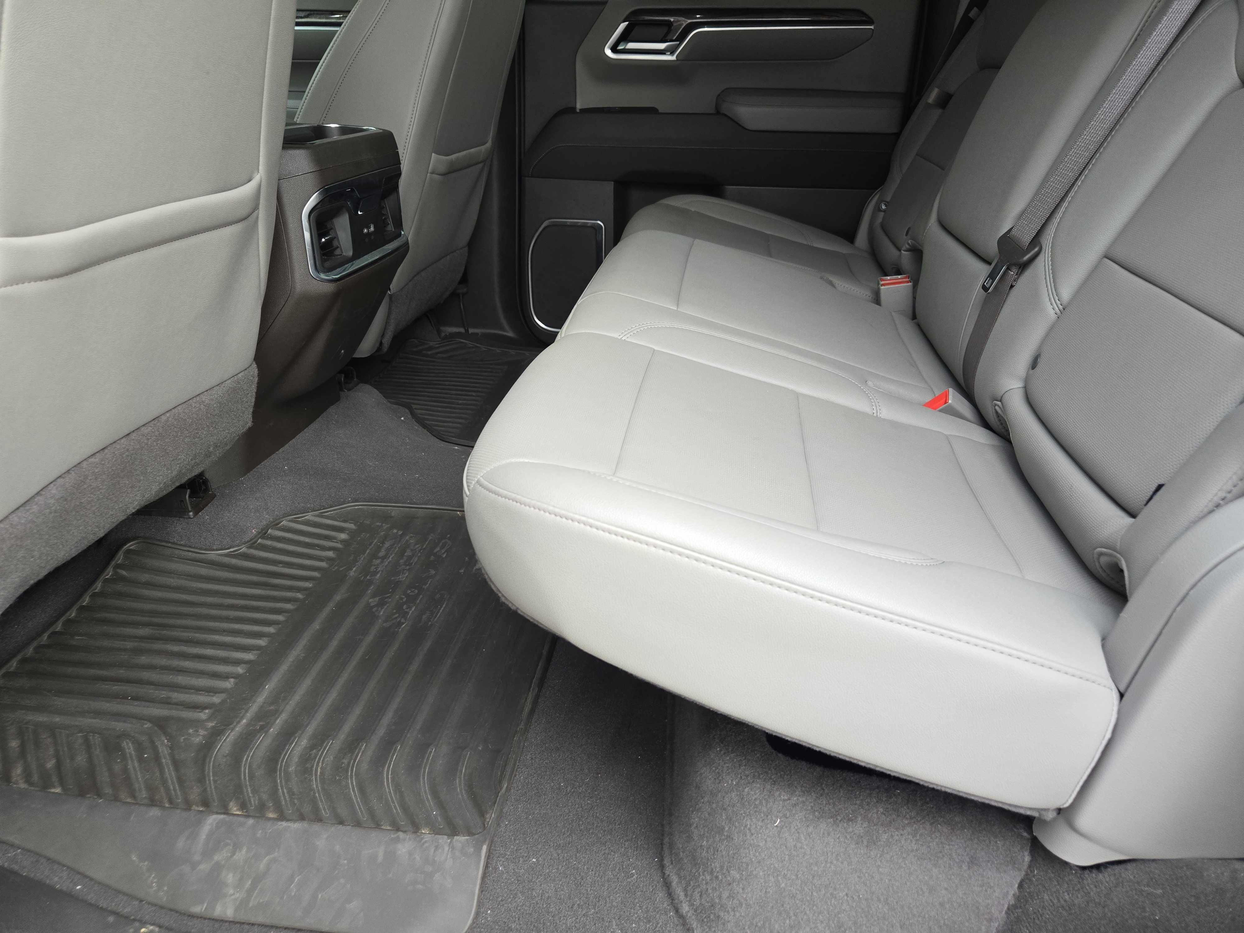 Used 2022 Chevrolet Silverado 1500 LTZ image 33