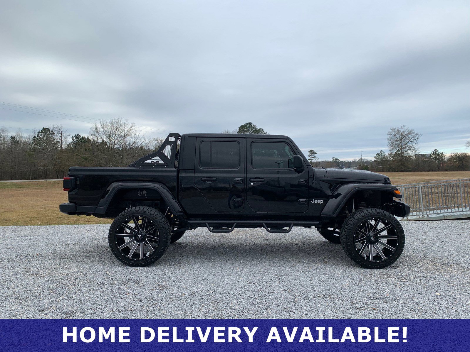 Used 2020 Jeep Gladiator Overland image 8