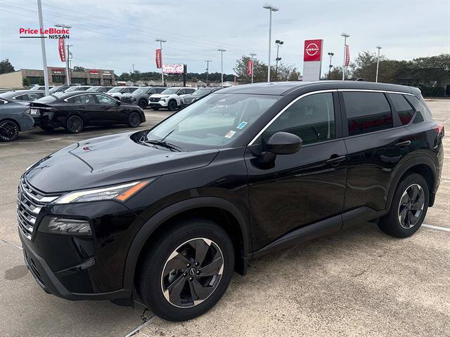 Certified 2025 Nissan Rogue SV FWD image 3