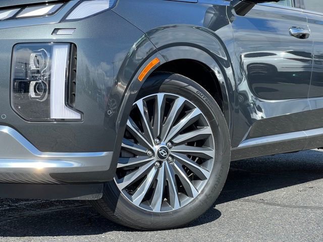Used 2023 Hyundai Palisade Calligraphy w/ Cargo Package AWD/4WD image 2