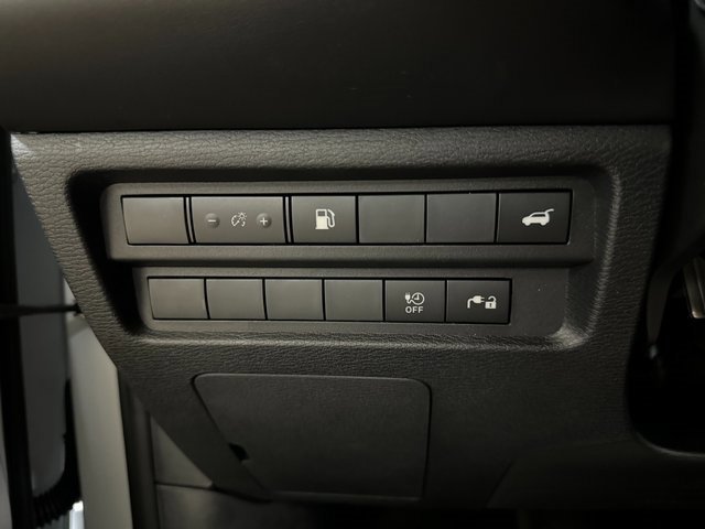 Used 2024 Mitsubishi Outlander Ralliart image 10