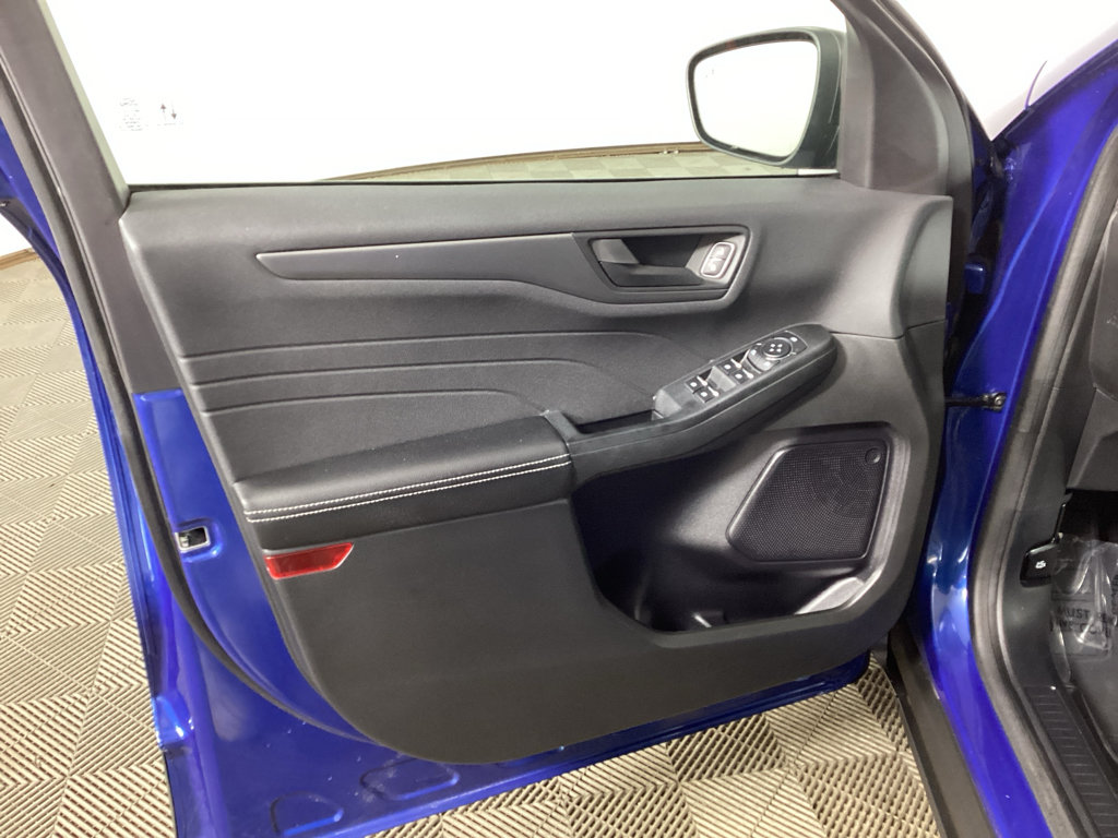 Used 2023 Ford Escape Active FWD image 16
