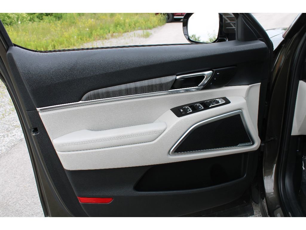 Used 2023 Kia Telluride SX image 17