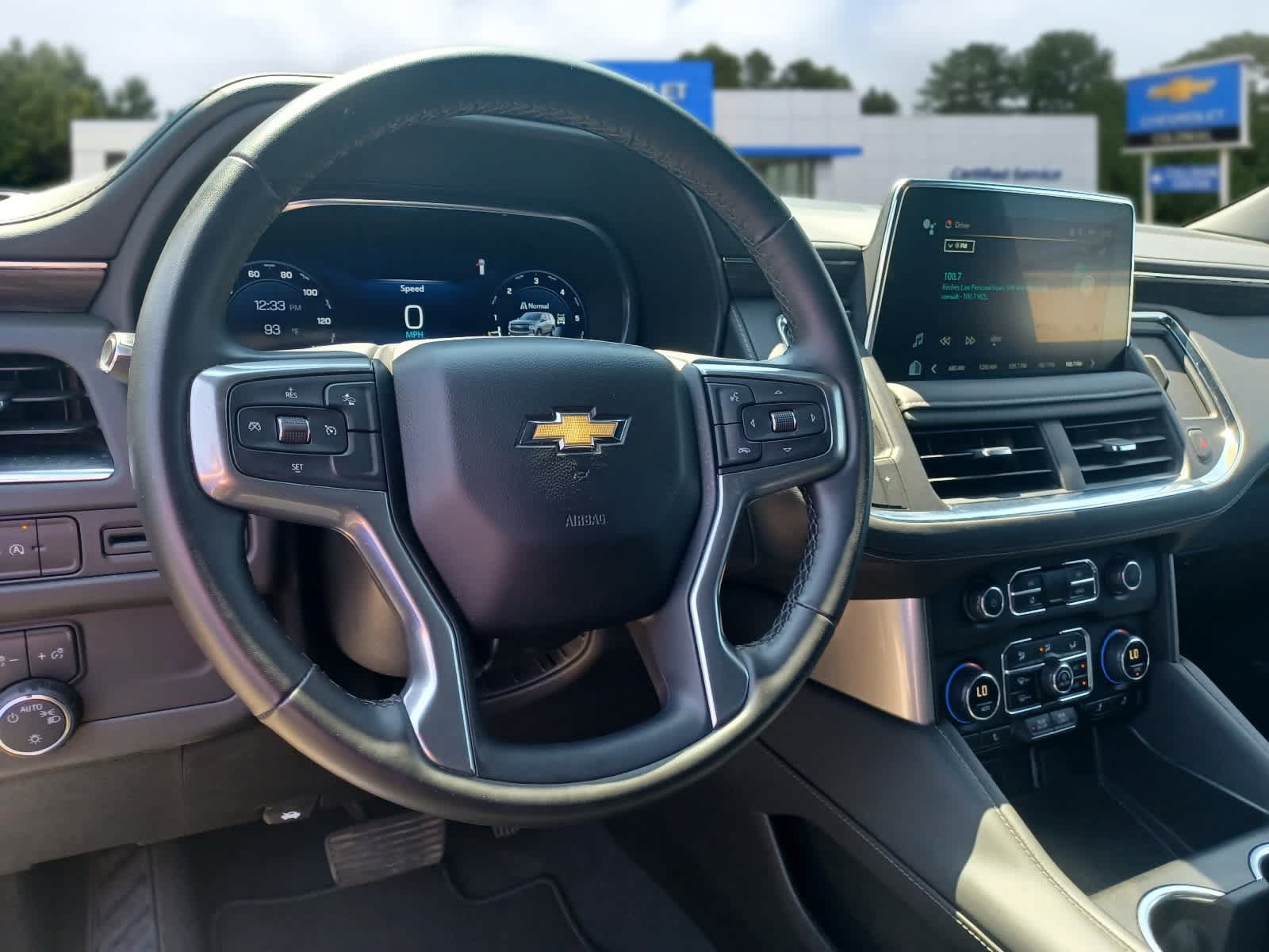 Used 2024 Chevrolet Suburban LT AWD/4WD image 9