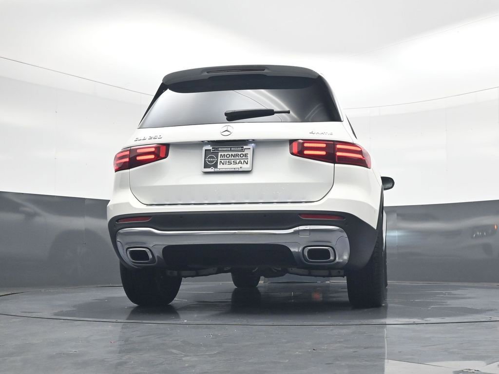 Used 2025 Mercedes-Benz GLB 250 4MATIC image 20