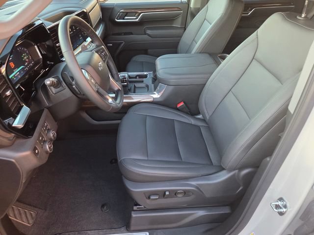 Used 2026 Chevrolet Silverado 1500 RST w/ Dark Appearance Package AWD/4WD image 10