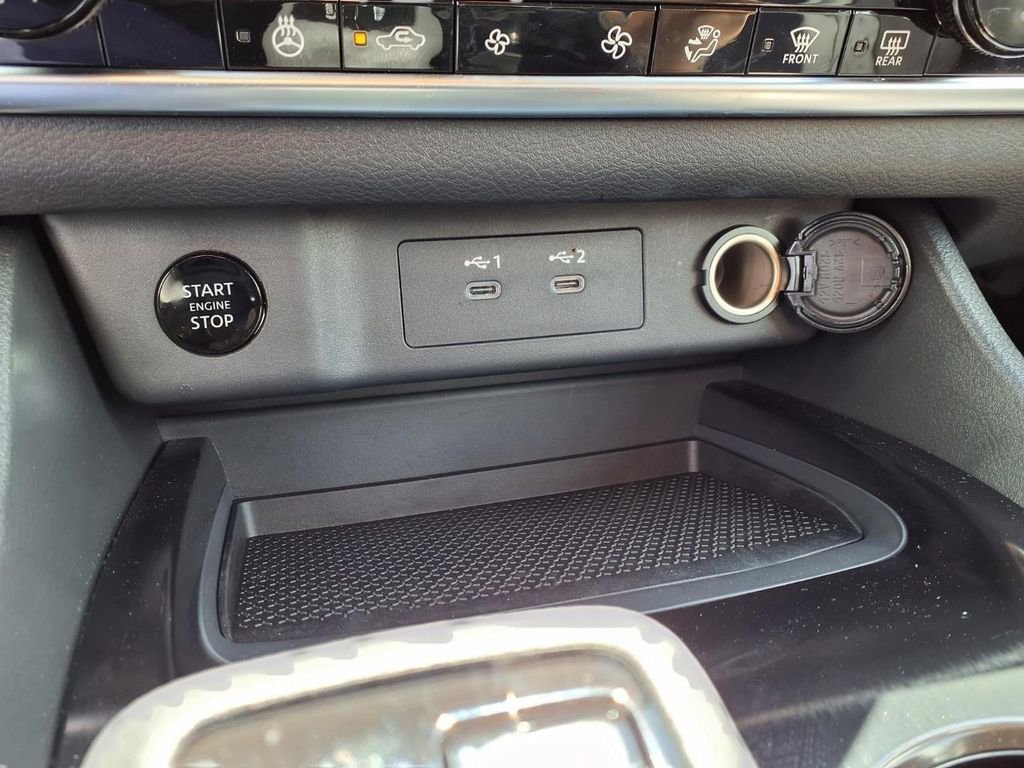 Certified 2026 Nissan Rogue SV w/ SV Premium Package FWD image 9
