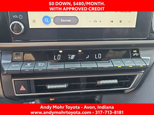 Used 2025 Toyota Camry SE FWD image 23