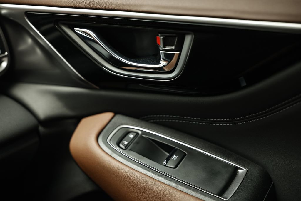 Used 2025 Subaru Outback Touring XT image 40