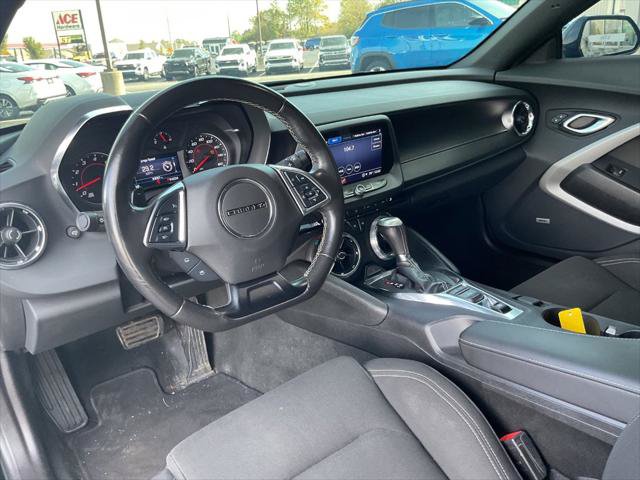 Used 2023 Chevrolet Camaro LT w/ Technology Package RWD image 15