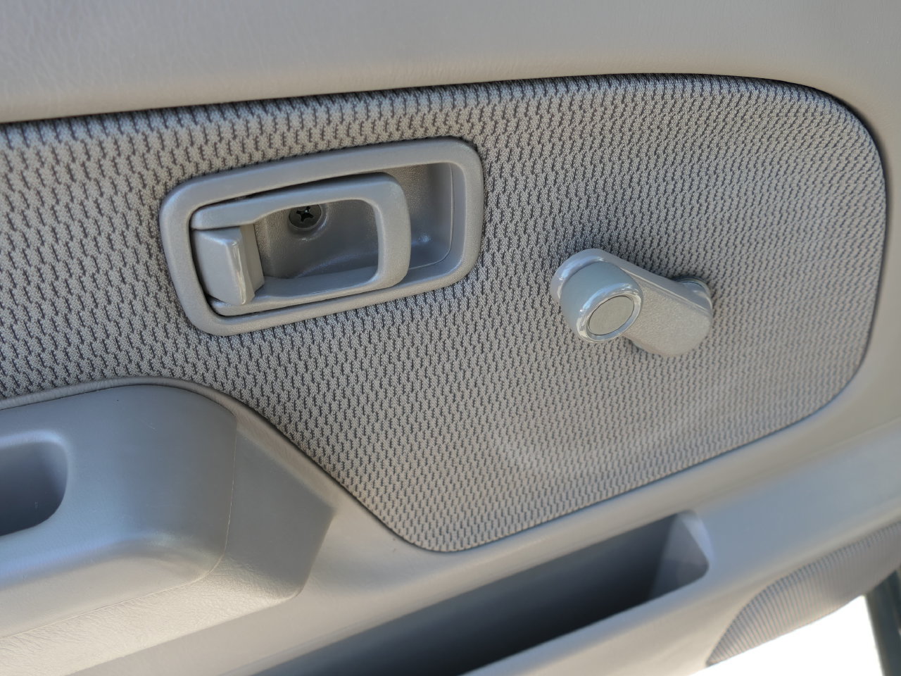 Used 2003 Nissan Frontier XE w/ Value Truck Pkg RWD image 14