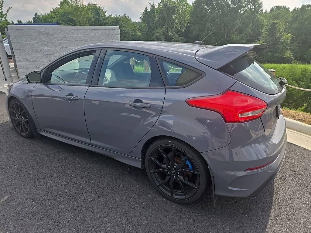 Used 2017 Ford Focus RS AWD/4WD image 5