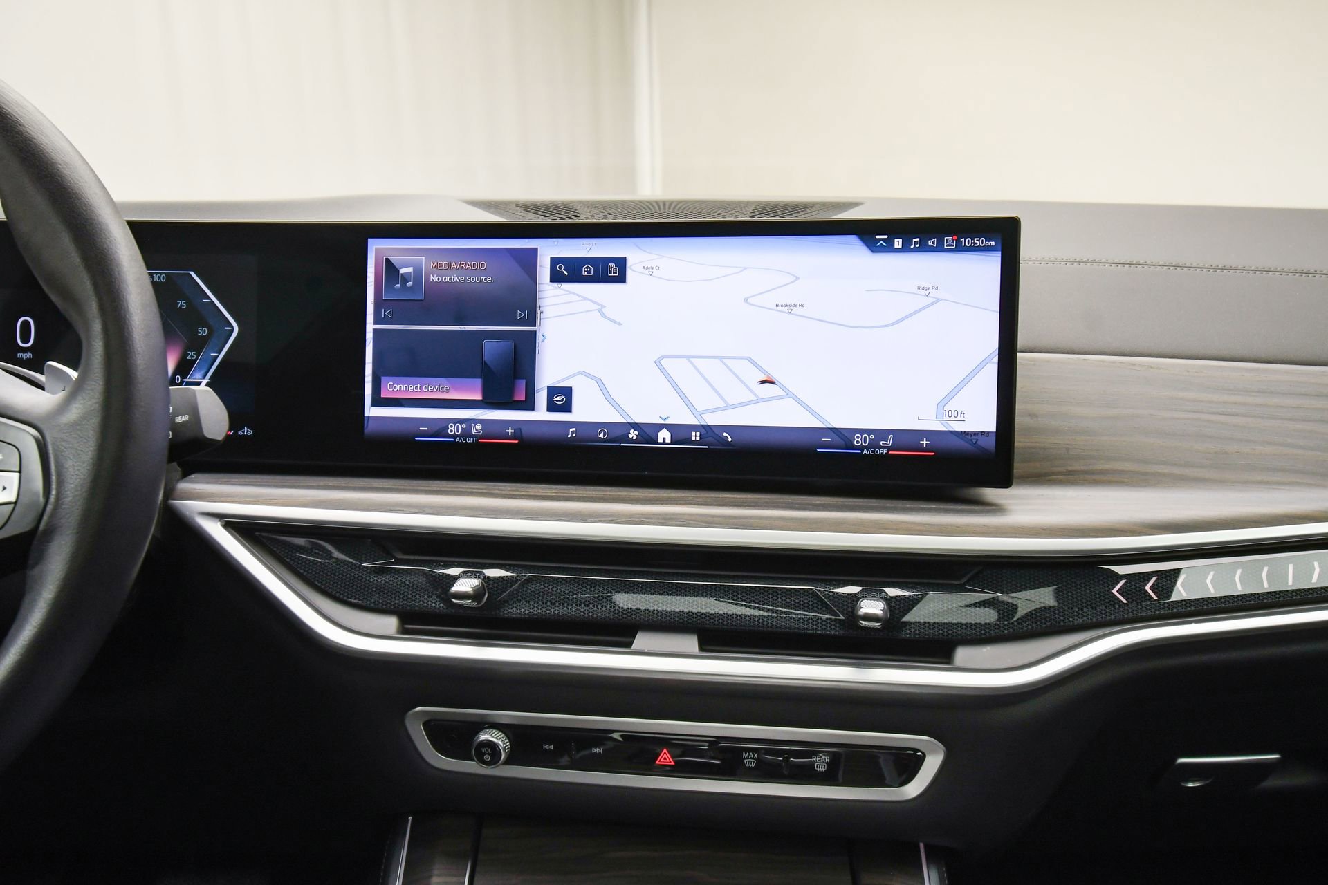 Used 2024 BMW X5 xDrive40i w/ Parking Assistance Package image 40