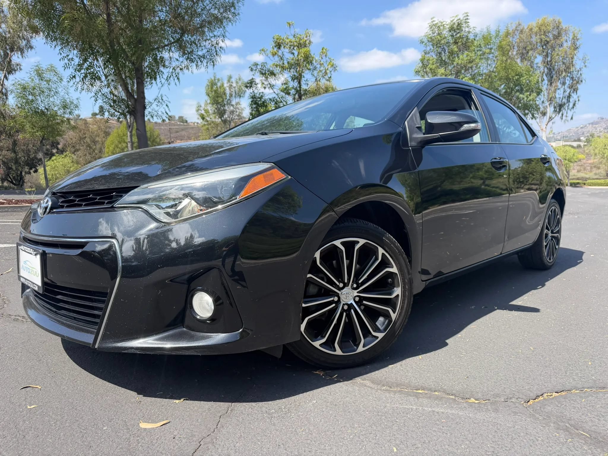 Used 2016 Toyota Corolla S Premium FWD image 1