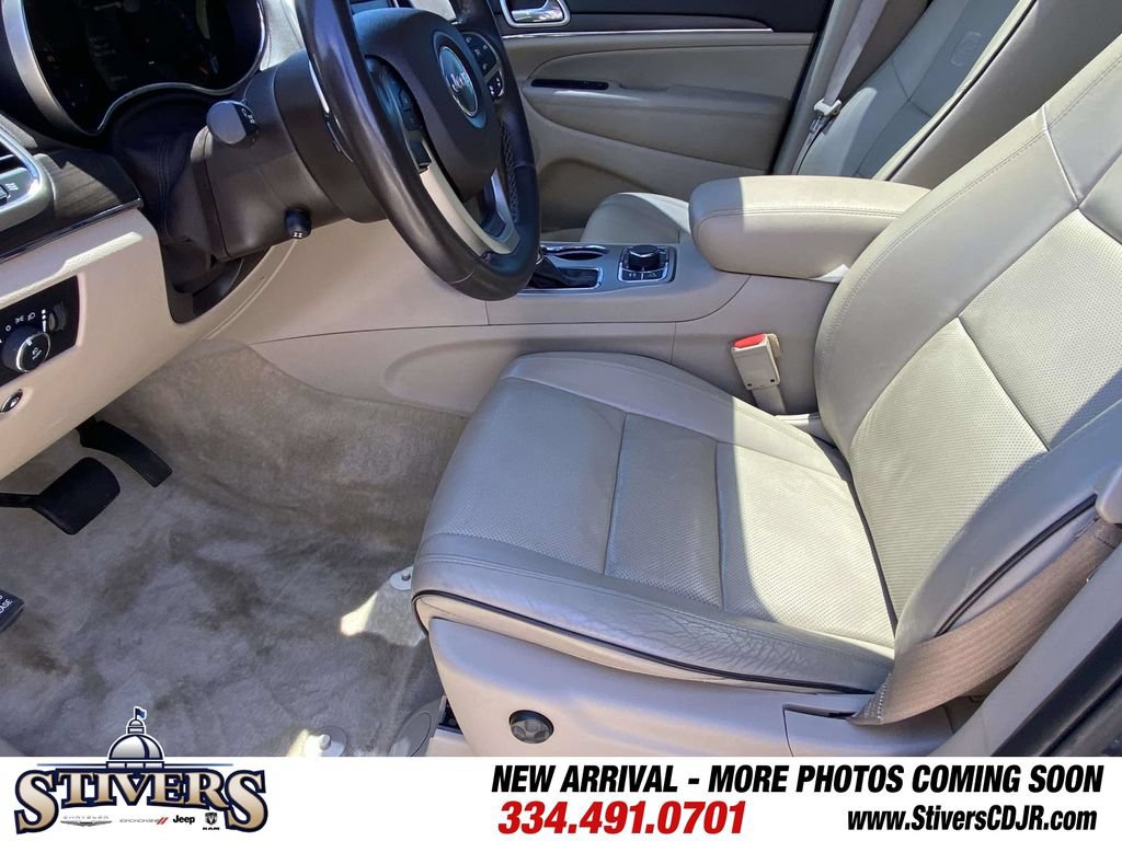 Used 2017 Jeep Grand Cherokee Overland w/ Jeep Active Safety Group AWD/4WD image 17