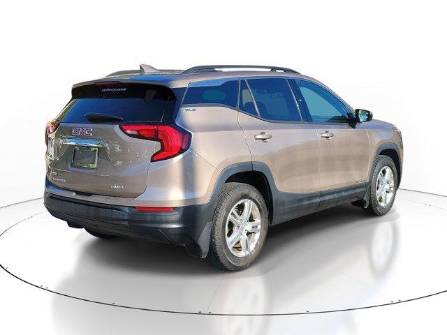 Used 2018 GMC Terrain SLE w/ Driver Convenience Package image 4