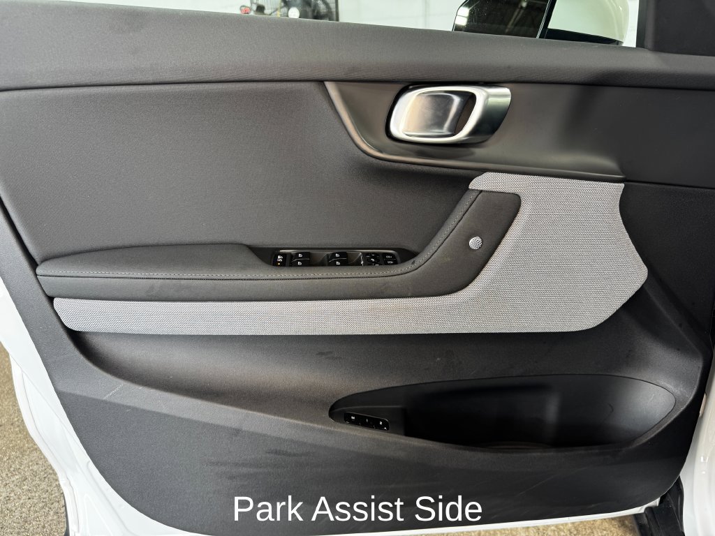 Used 2023 Polestar Polestar 2 w/ Pilot Pack AWD/4WD image 10